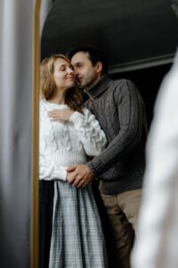 配偶者控除がなしの場合、彼女を扶養に入れることは可能か？