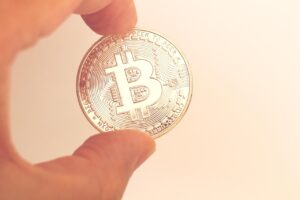 仮想通貨はいくらから申告が必要になるの？