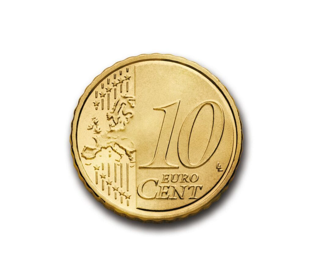 ヤフオクで転売した収益の確定申告はいくらから20代男性に必要ですか？